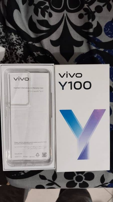 vivo y100 8,256GB 0