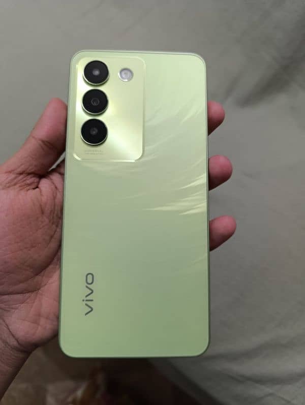 vivo y100 8,256GB 2