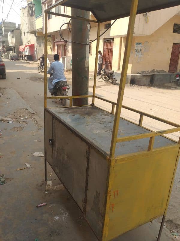 Fast food stall with roll samosa fish fry and fries  machine 1