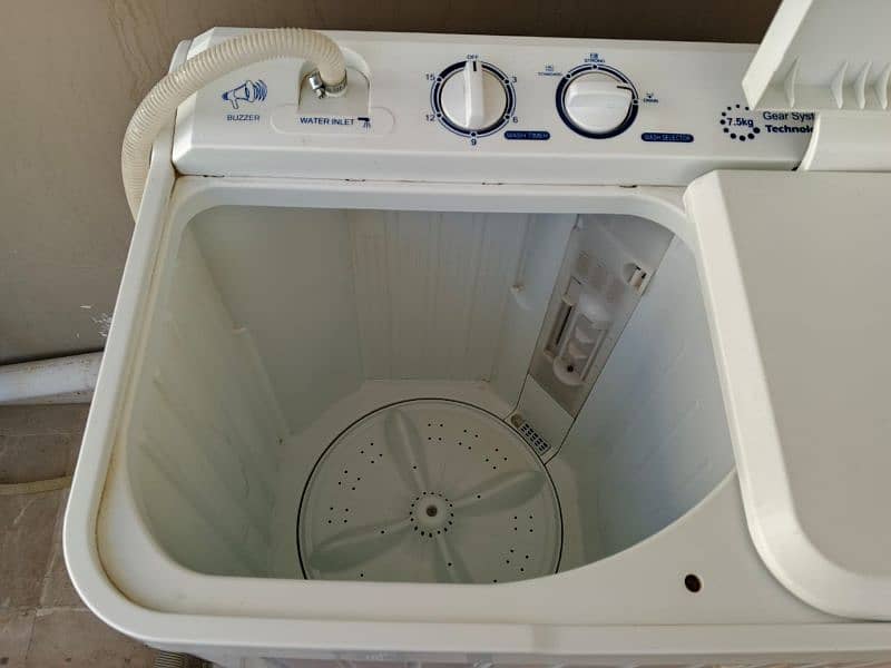 Haier Washing Machine 7.5 KG 2