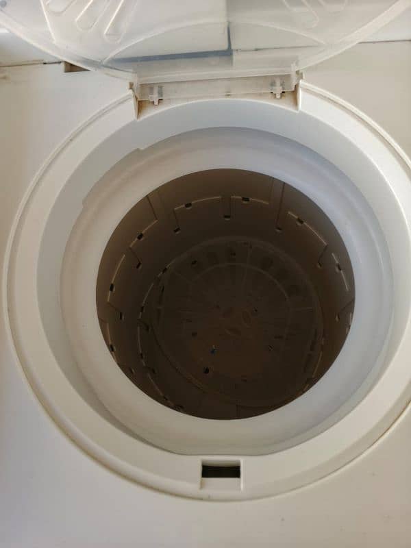 Haier Washing Machine 7.5 KG 8