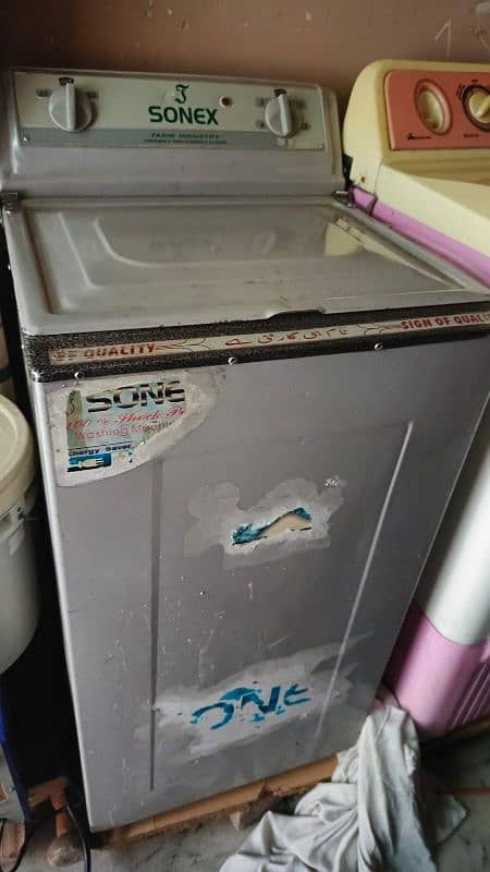 2 Washing Machine For sale  condition 10by10 5