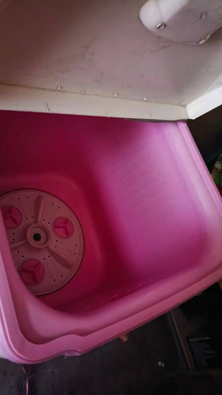 2 Washing Machine For sale  condition 10by10 6