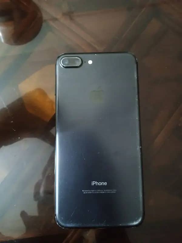 Apple iPhone 7 Plus 3