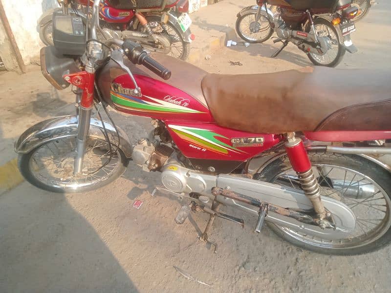 Urgent sale Need money genuine condition 4