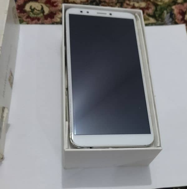 Huawei y7 prime 2018 3gb , 32gb 8.5/10 2