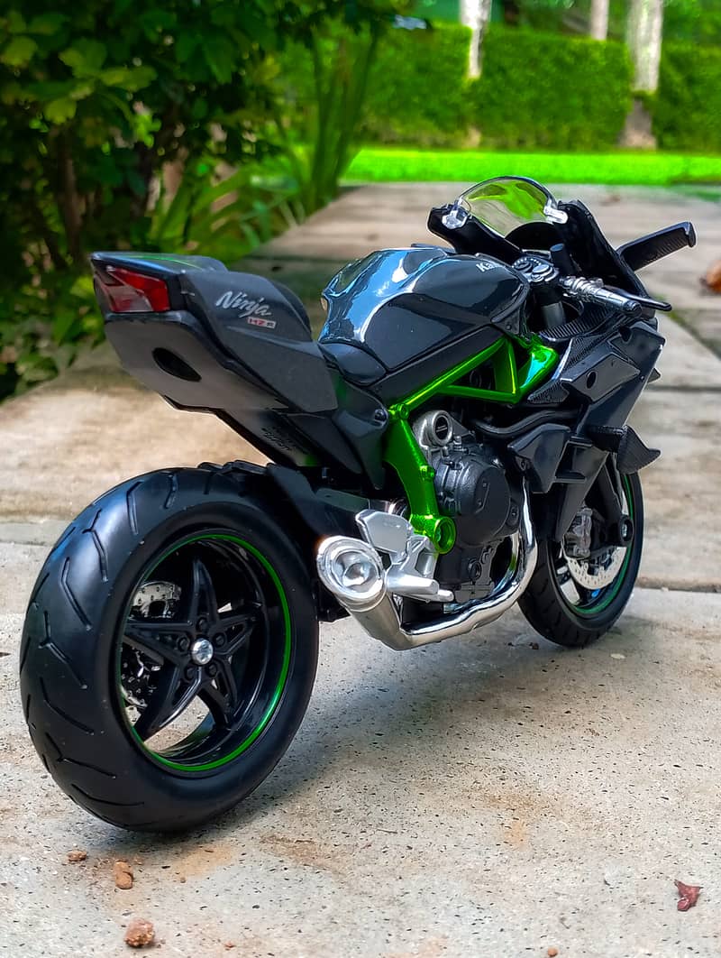 Kawasaki Ninja H2 supersport bike H2R scale motorcycle Diecast 10