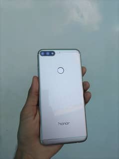 Huawei Honor 7c For Sale In Lush Condition.