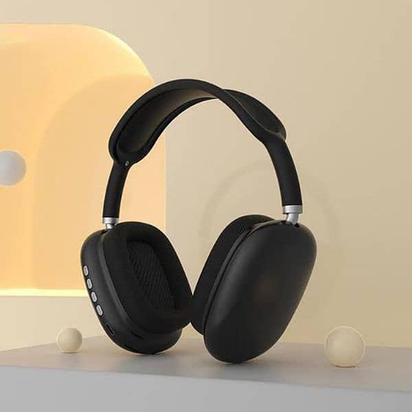 black headphone with long lasting battery rechargeable 2