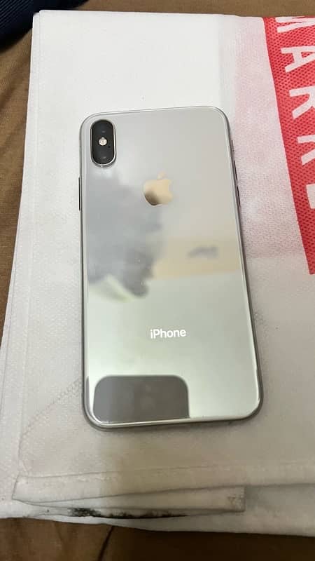 iPhone XS 64 GB non PTA 1