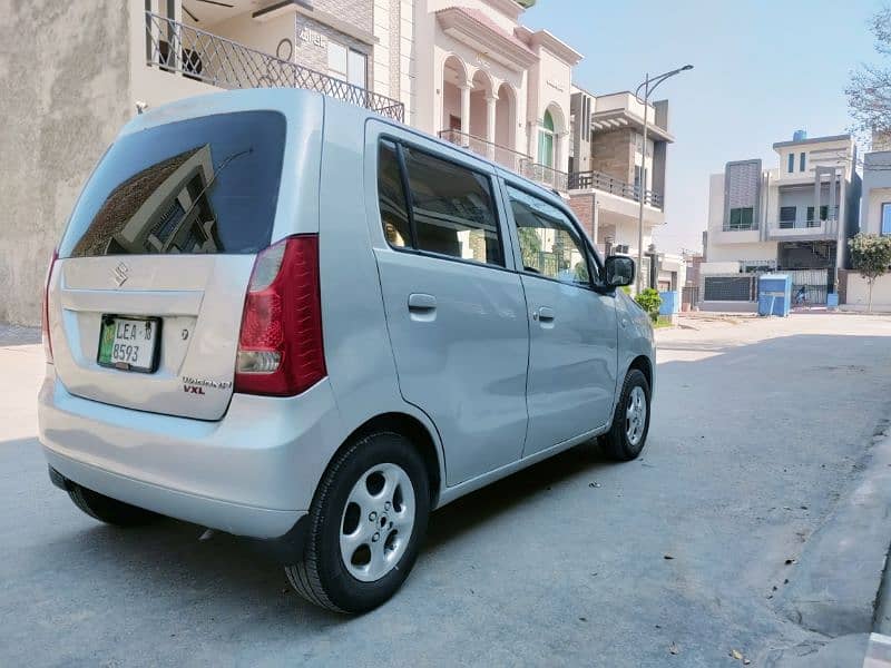 Suzuki Wagon R 2018 4