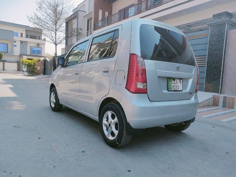 Suzuki Wagon R 2018 11