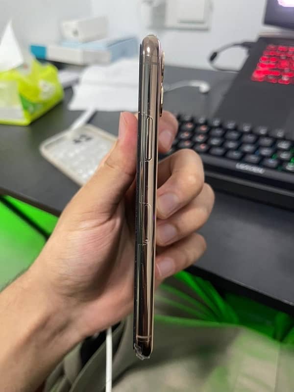 -IPHONE 11 Pro Factory Unlock 256 gb 2