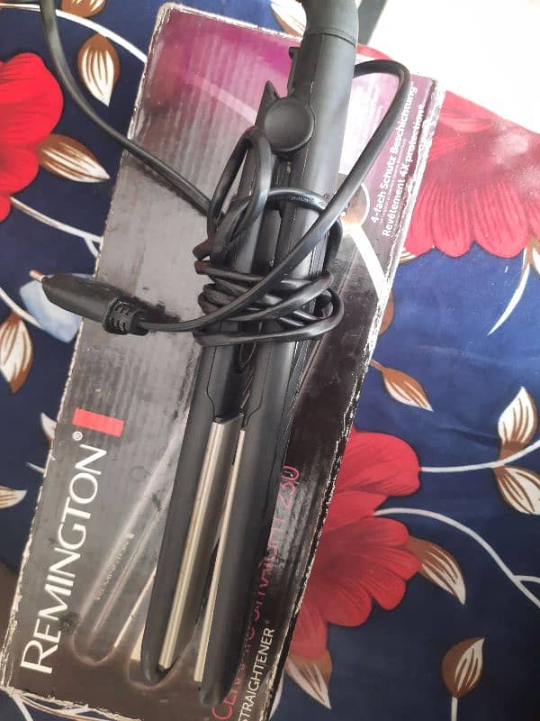 Remington Ceramic Straight 230 Straightener 1