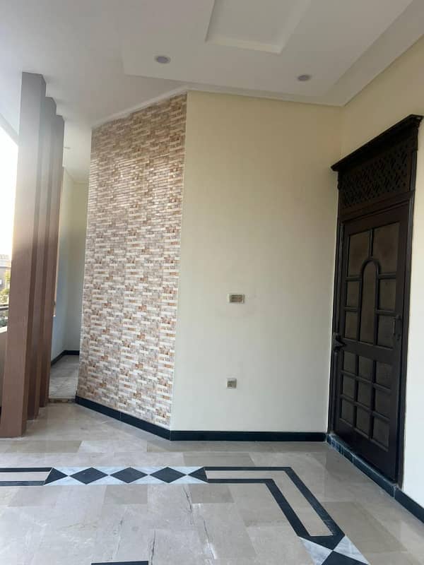 D17/2 MVHS B Block Double Storey House Available For Sale 9