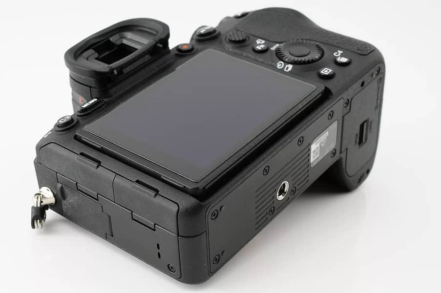 Sony A7RIV Full Frame Body 61 Megapixel Like New. 4