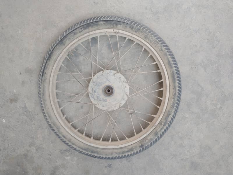 Front CD 70 Bike Tyre With Wheel 2015 0