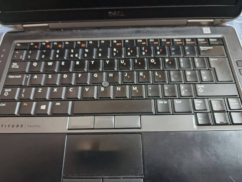 Dell latitude E6430s (specs in description) 1