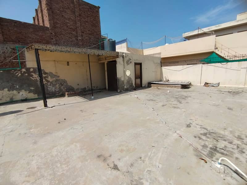 13 Marla Single Storey Good Conditioned House For SaleKhayyaban Colony No. 2 Near To Susan Road Madina Town FSD 20