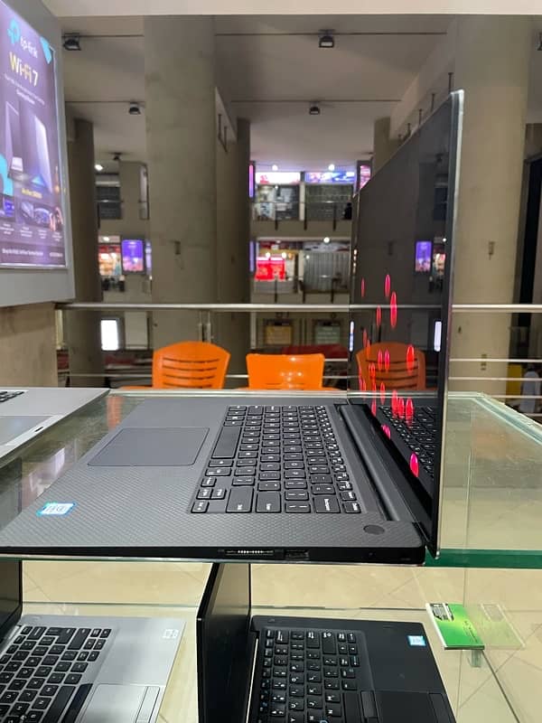 Dell Precision 5530 Ci7 8th 32GB 512GB 4GB 4K touch 3