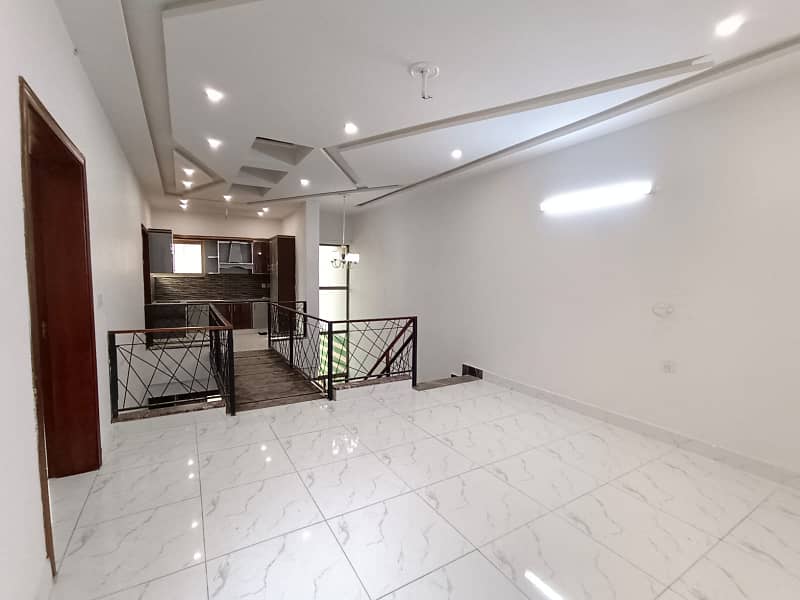 5 Marla Brand New Double Storey House For Rent Eden Executive Society Boundary Wall Canal Road Faisalabad 2