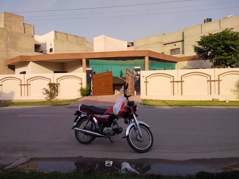 New Garden Block Located Behind Lyallpur Galleria Mall Canal Road Faisalabad House For Rent 1