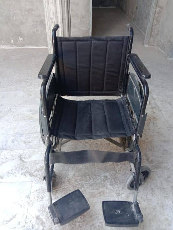 wheel chair in excellent condition 1