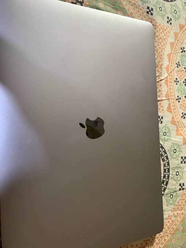 Macbook Pro 2017 1