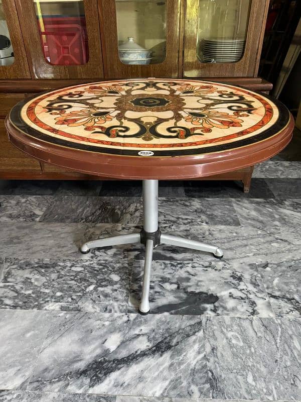 boss full size round table 1