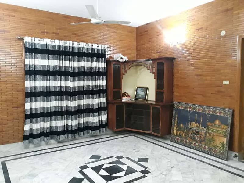 16 Marla Double Story Building For Rent Canal Road Faisalabad 10