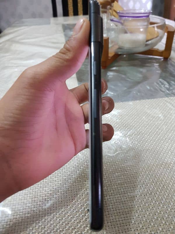 I want to sale my phone Google pixel 7 pro in 10by10 condition 7