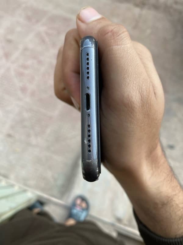 Iphone 11 non pta 4