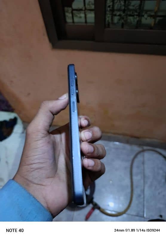 Tecno spark 20c 4 128 ram biltan 9 ma warnty koi karabi nahi ha 2