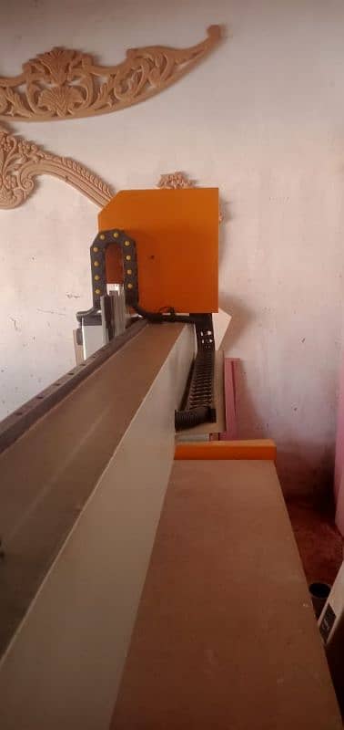 CNC MACHINE NEW CONDITION NO REPAIR 4 AXIS 4