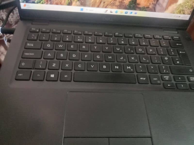 Dell latitude 5300 8