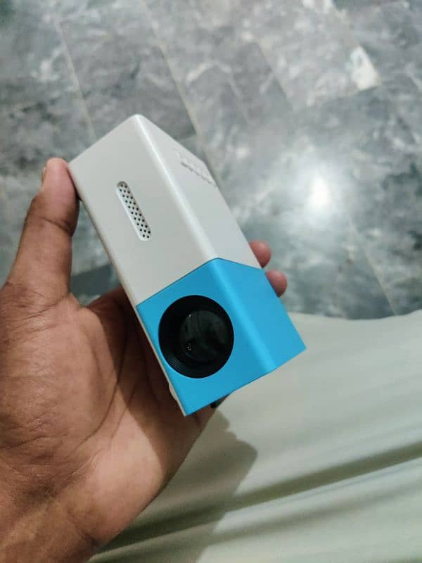 Mini Projector 4