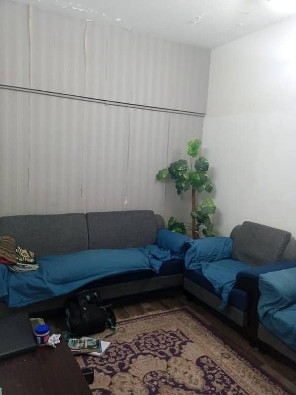 GULSHAN E IQBAL BLOCK-7  3RD FLOOR CORNER, WEST OPEN FLAT FOR RENT , 4