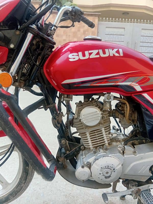 GD 110 Suzuki 1