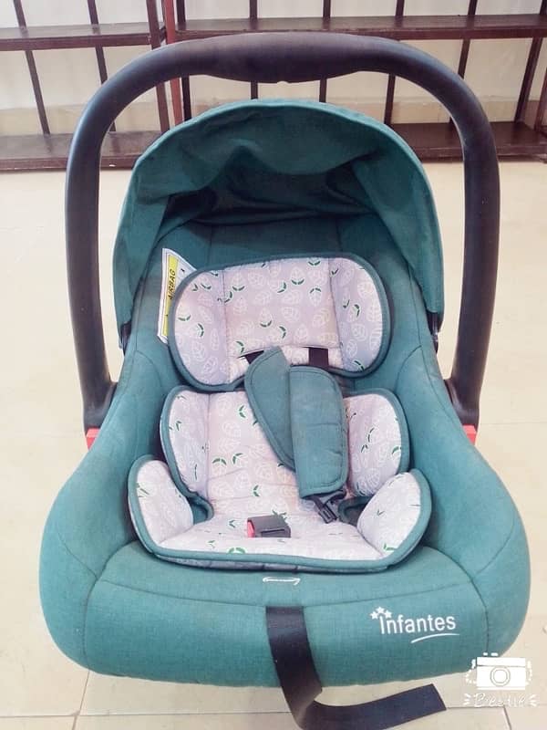 Tinnie High Chair, Mastella Elec Swing and Infantes Carrycot 5