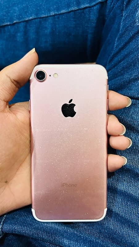 iphone 7 128 gb pta approved. 0