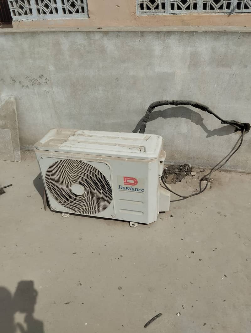 Dawlance AC Enercon 1.5 Ton DC Inverter - Good Condition 3