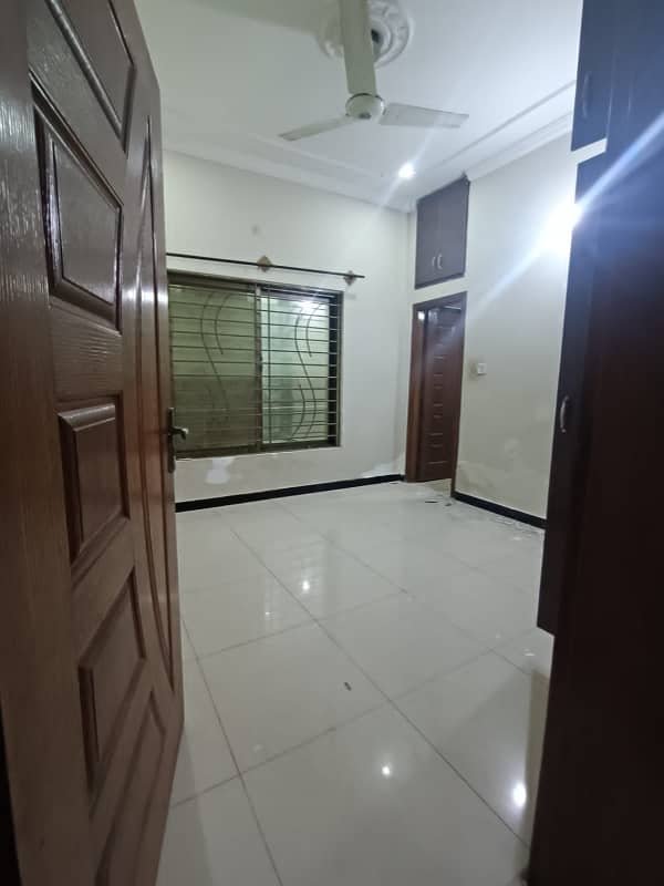 Ground Floor 35 X 70 Available For Rent In G 13 2