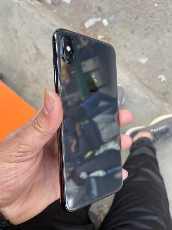 iPhone XS Max 2