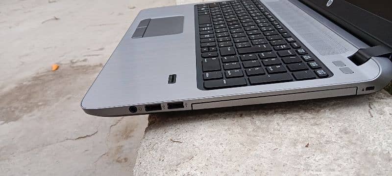 HP 5TH GENERATION SLIM NEW CONDITION LAPTOP EVERYTHING OK 4