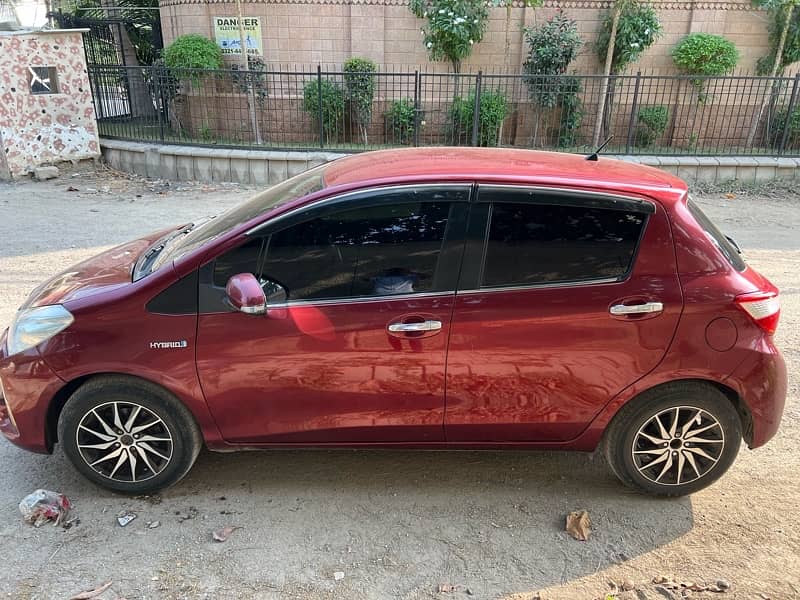 Toyota Vitz hybrid 2