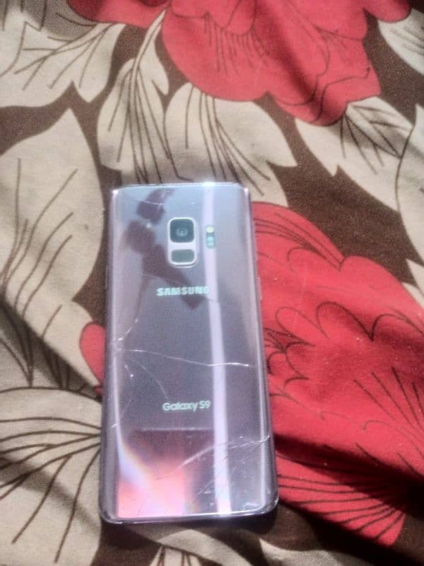 Samsung s9 all ok back carck ha non pta ha 0