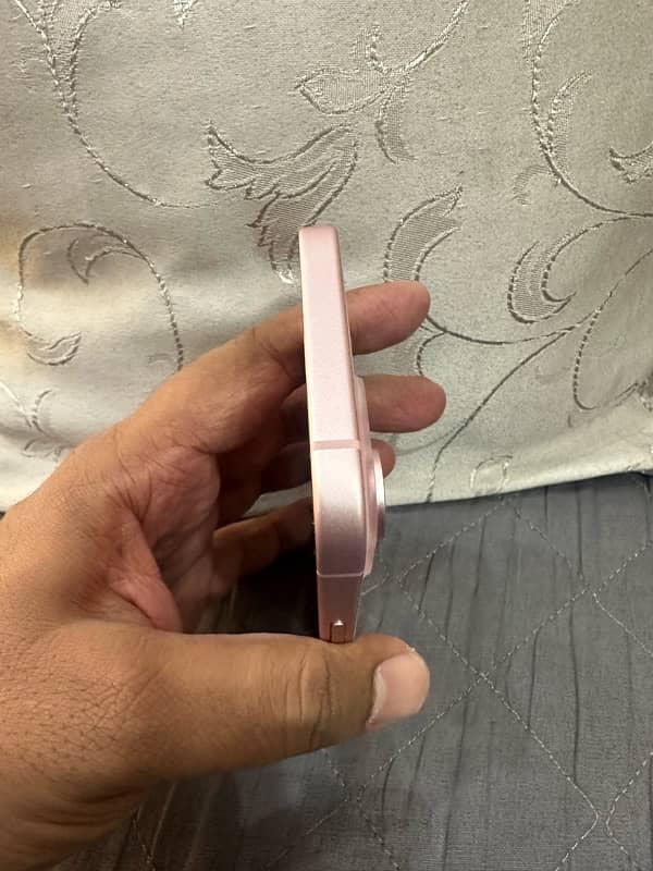 iPhone 15 128gb Pink Color-PTA Approved physical Dual sim 3