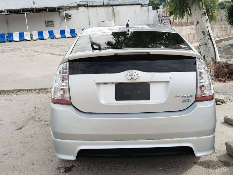 Toyota Prius 2008 model 2013 register 2