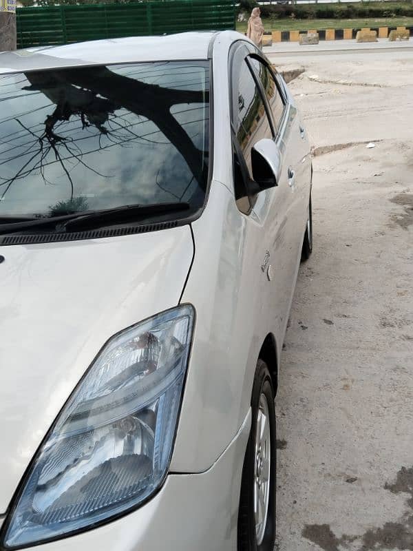 Toyota Prius 2008 model 2013 register 7