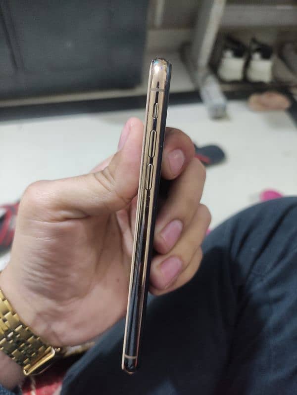 Iphone XS 64GB Non PTA 4